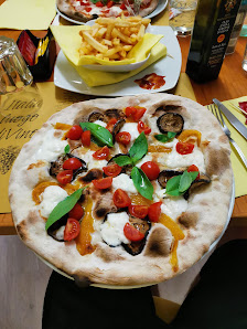Pizzeria da Abi Via Cà Zenucchi, 23, 24020 Peia BG, Italia