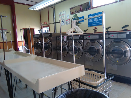 Laundromat «Washboard», reviews and photos, 225 Clark Ave, Yuba City, CA 95991, USA