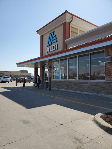 Supermarket «ALDI», reviews and photos, 6050 Mills Civic Pkwy, West Des Moines, IA 50266, USA