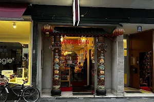 China-Restaurant Mandarin image