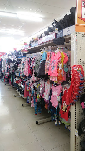 Dollar Store «FAMILY DOLLAR», reviews and photos, 58 E Suffolk Ave, Central Islip, NY 11722, USA