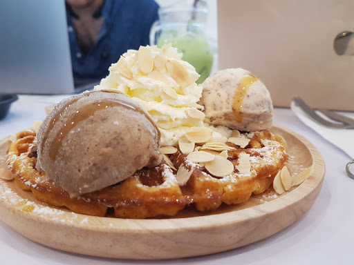 Igloo Korean Dessert Cafe