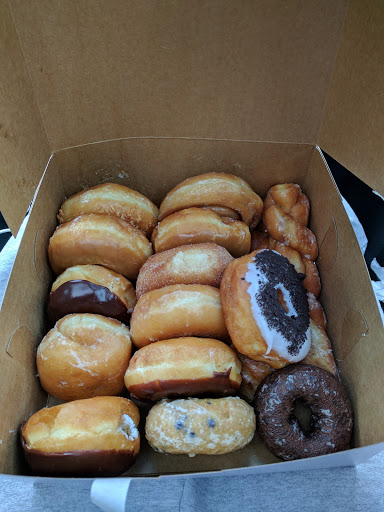 Donut Shop «Carol Lee Donut Shop», reviews and photos, 1414 N Main St, Blacksburg, VA 24060, USA