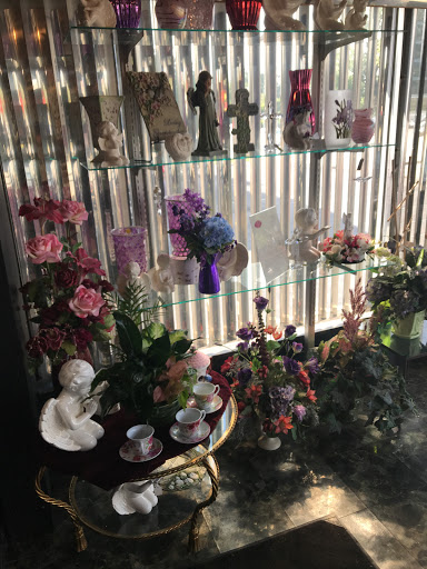 Florist «Eagledale Florist», reviews and photos, 3615 W 30th St, Indianapolis, IN 46222, USA