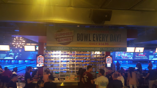 Bowling Alley «Bowlmor Norwalk», reviews and photos, 701 Connecticut Ave, Norwalk, CT 06854, USA