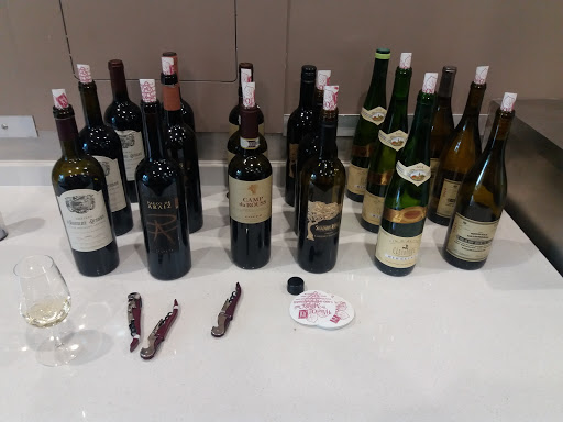 Wine Store «Wine of the Month Club», reviews and photos, 123 W Pomona Ave, Monrovia, CA 91016, USA