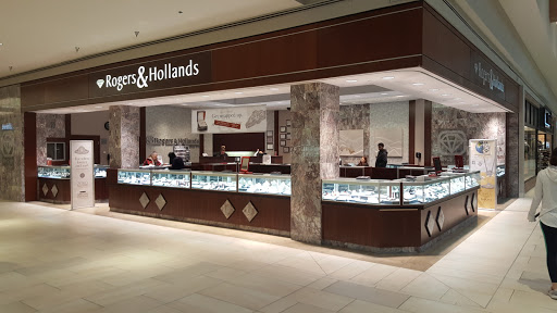 Rogers & Hollands Jewelers, 126 Rosedale Shopping Center #614, Roseville, MN 55113, USA, 