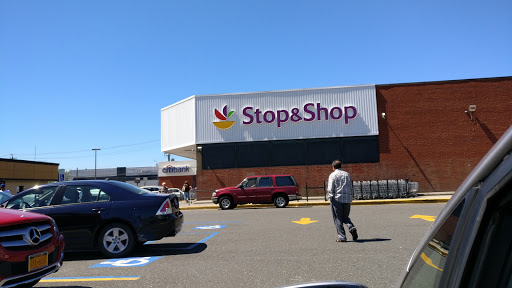 Grocery Store «Stop & Shop», reviews and photos, 156-01 Cross Bay Blvd, Queens, NY 11414, USA