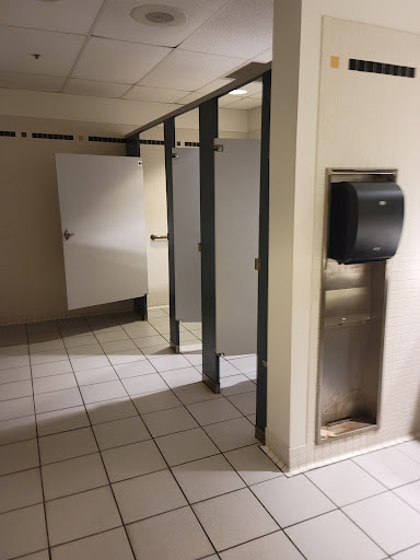 Movie Theater «AMC Lennox Town Center 24», reviews and photos, 777 Kinnear Rd, Columbus, OH 43212, USA