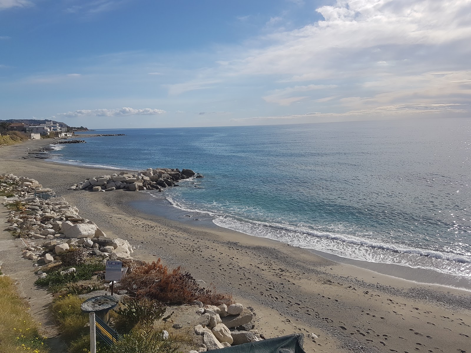 Fotografie cu Spiaggia Calypso - locul popular printre cunoscătorii de relaxare
