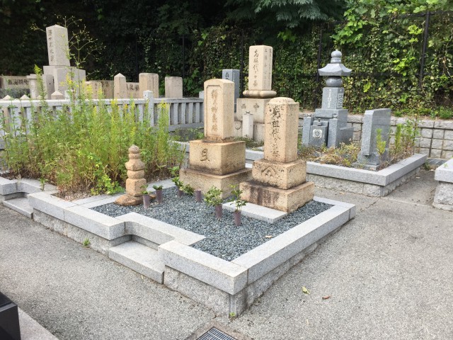 神戸市立 小林墓地