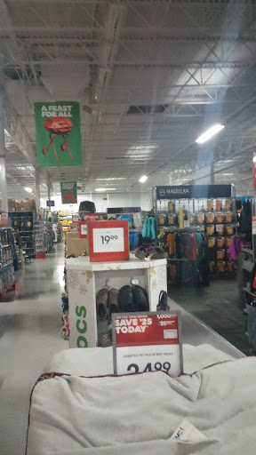 Sporting Goods Store «Academy Sports + Outdoors», reviews and photos, 193 Stonebrook Pl, Jackson, TN 38305, USA