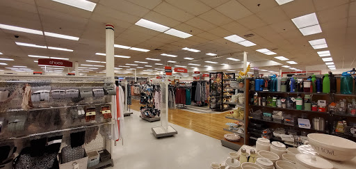 Department Store «T.J. Maxx», reviews and photos, 2711 S Rochester Rd, Rochester Hills, MI 48307, USA
