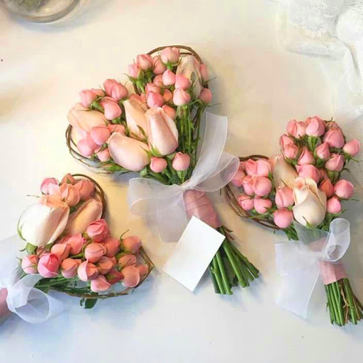 Florist «J & J Flowers and Gifts Shop», reviews and photos, 8366 Pines Blvd, Pembroke Pines, FL 33024, USA