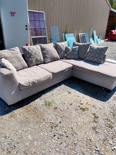 Flea Market «Awesome Deals Flea Market», reviews and photos, 19331 28th St, Long Beach, MS 39560, USA