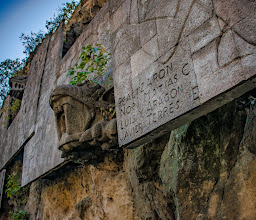 Escultura de Nezahualcóyotl photo