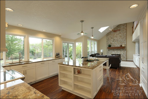 Kitchen Remodeler «Pacific Northwest Cabinetry & Remodeling», reviews and photos, 7190 SE King Rd, Portland, OR 97222, USA