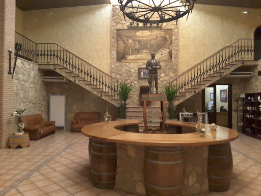 Información y opiniones sobre Bodegas El Castillo de Villarrobledo
