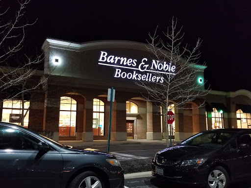 Book Store «Barnes & Noble Booksellers», reviews and photos, 1739 Olentangy River Rd, Columbus, OH 43212, USA