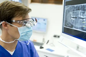 Praxis für Zahnmedizin und Implantologie Dr. Steffen Biebl + Dr. Werner Knapp image