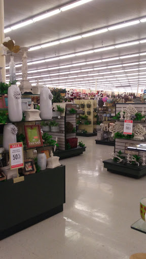 Craft Store «Hobby Lobby», reviews and photos, 505 N Foothills Plaza Dr, Maryville, TN 37801, USA