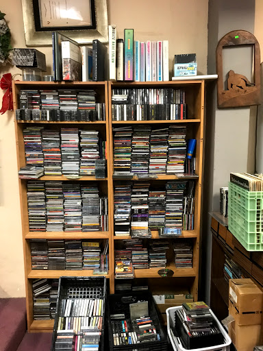 Thrift Store «Genmer Thrift Store and Donation Center», reviews and photos, 6265 Van Nuys Blvd, Van Nuys, CA 91401, USA