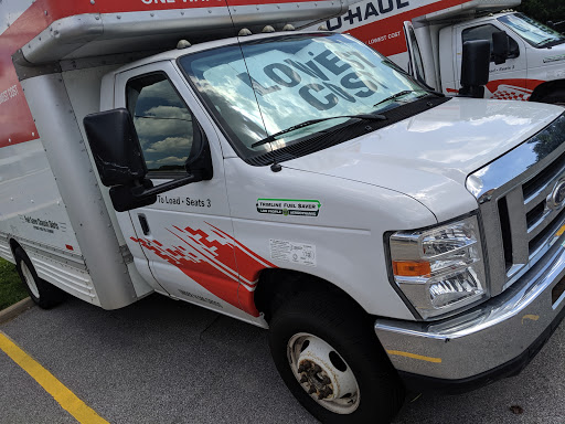 RV Storage Facility «U-Haul Moving & Storage at Big Bend Road», reviews and photos, 650 Big Bend Rd, Ballwin, MO 63021, USA