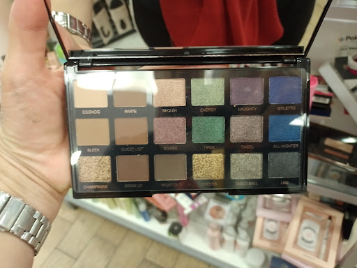 Hair Salon «Ulta Beauty», reviews and photos, 21065 Biscayne Blvd, Aventura, FL 33180, USA