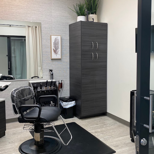 Hair By Laura Davis at Salon Lofts in Loft 20 Hairdresser in Round