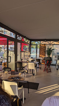 Atmosphère du Restaurant le Phœnix la Londe à La Londe-les-Maures - n°8