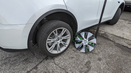 Tire Shop «Awais Auto Repair & Tire Shop», reviews and photos, 168 Centre St, Brooklyn, NY 11231, USA