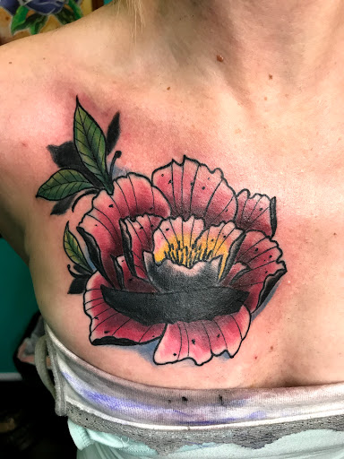 Explore tattoos ideas for hands, creative tattoo ideas in Kansas City, available at Golden Stag Tattoo and Gallery