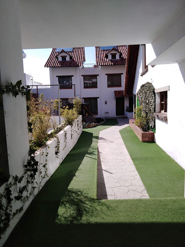 Opiniones de Pueblo Blanco en Quito - Agencia inmobiliaria