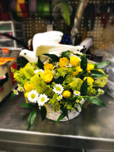 Florist «Flowers By Pouparina», reviews and photos, 1868 W Flagler St, Miami, FL 33135, USA