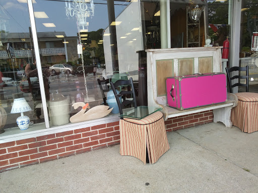 Consignment Shop «Home Again Consignment Shop», reviews and photos, 941 Namquid Dr, Warwick, RI 02888, USA