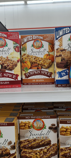 Supermarket «Hy-Vee», reviews and photos, 2453 N Court St, Ottumwa, IA 52501, USA