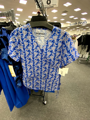 Uniform Store «Scrub Pro Uniforms & Gallo Clothing», reviews and photos, 78 Mountain Rd, Glen Burnie, MD 21060, USA