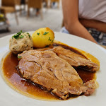 Photo n°1 de l'avis de WL.o fait le 17/05/2022 à 18:44 sur le  Schnitzelwirt im Spatenhof à Munich