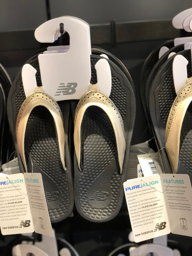 Shoe Store «New Balance», reviews and photos, 380 W Main St, Avon, CT 06001, USA