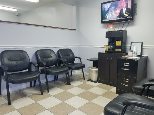 Auto Body Shop «Swope Collision Center and Body Shop», reviews and photos, 1102 N Dixie Hwy, Elizabethtown, KY 42701, USA