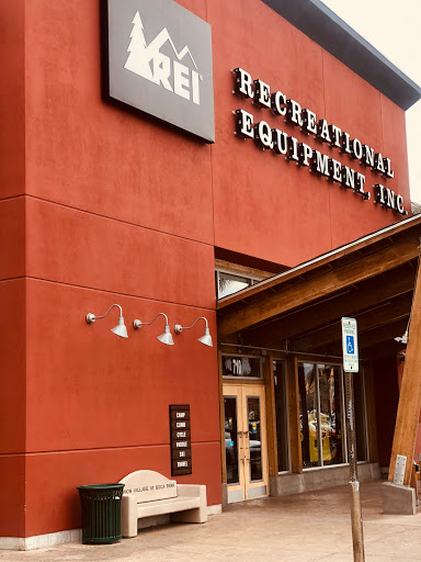 Camping Store «REI», reviews and photos, 710 S Rampart Blvd, Las Vegas, NV 89145, USA
