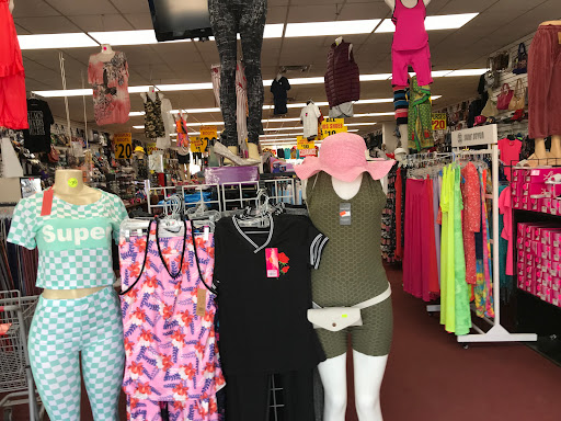 Shoe Store «Lizzys Shoes», reviews and photos, 4930 Schaefer Rd, Dearborn, MI 48126, USA