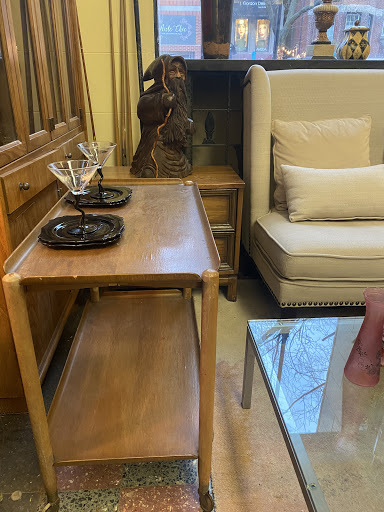 Thrift Store «New Elephant Resale Shop Of Chicago, NFP», reviews and photos, 2325 N Clark St, Chicago, IL 60614, USA