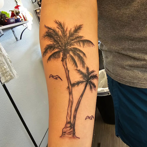 Explore cute henna tattoo ideas, creative tattoo ideas in Palm Harbor, available at Angry Owl Tattoo and Piercing