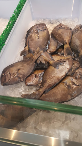 Shopping Mall «Carrollton Shopping Center», reviews and photos, 8474 Annapolis Rd, New Carrollton, MD 20784, USA