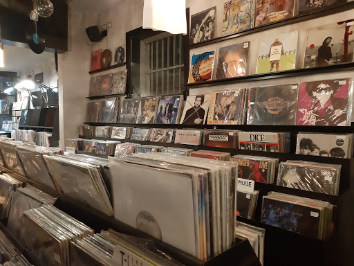 Welcome To The Jungle - Record Store