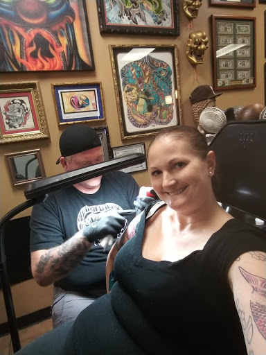 Tattoo and Piercing Shop «Hot Box Tattoos», reviews and photos, 1037 W Brandon Blvd, Brandon, FL 33511, USA