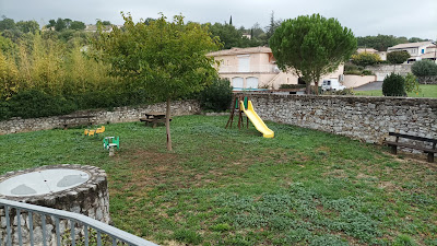Parc de jeux à Chauzon