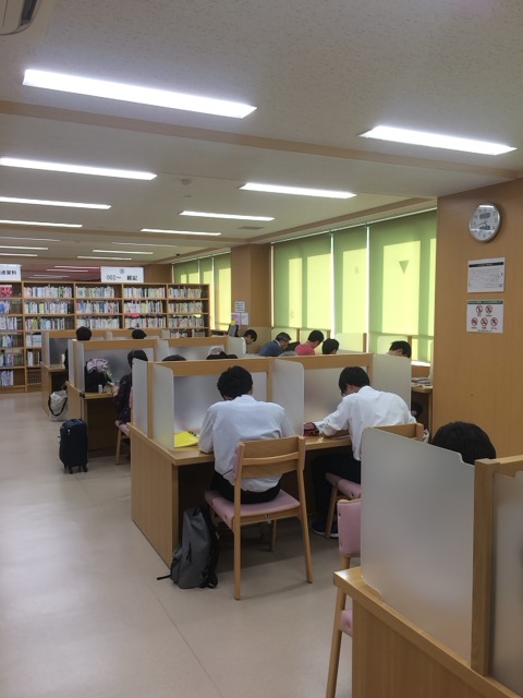 豊島区立駒込図書館