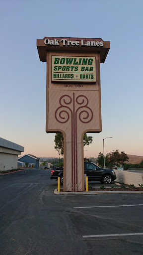 Bowling Alley «Oak Tree Lanes», reviews and photos, 990 N Diamond Bar Blvd, Diamond Bar, CA 91765, USA